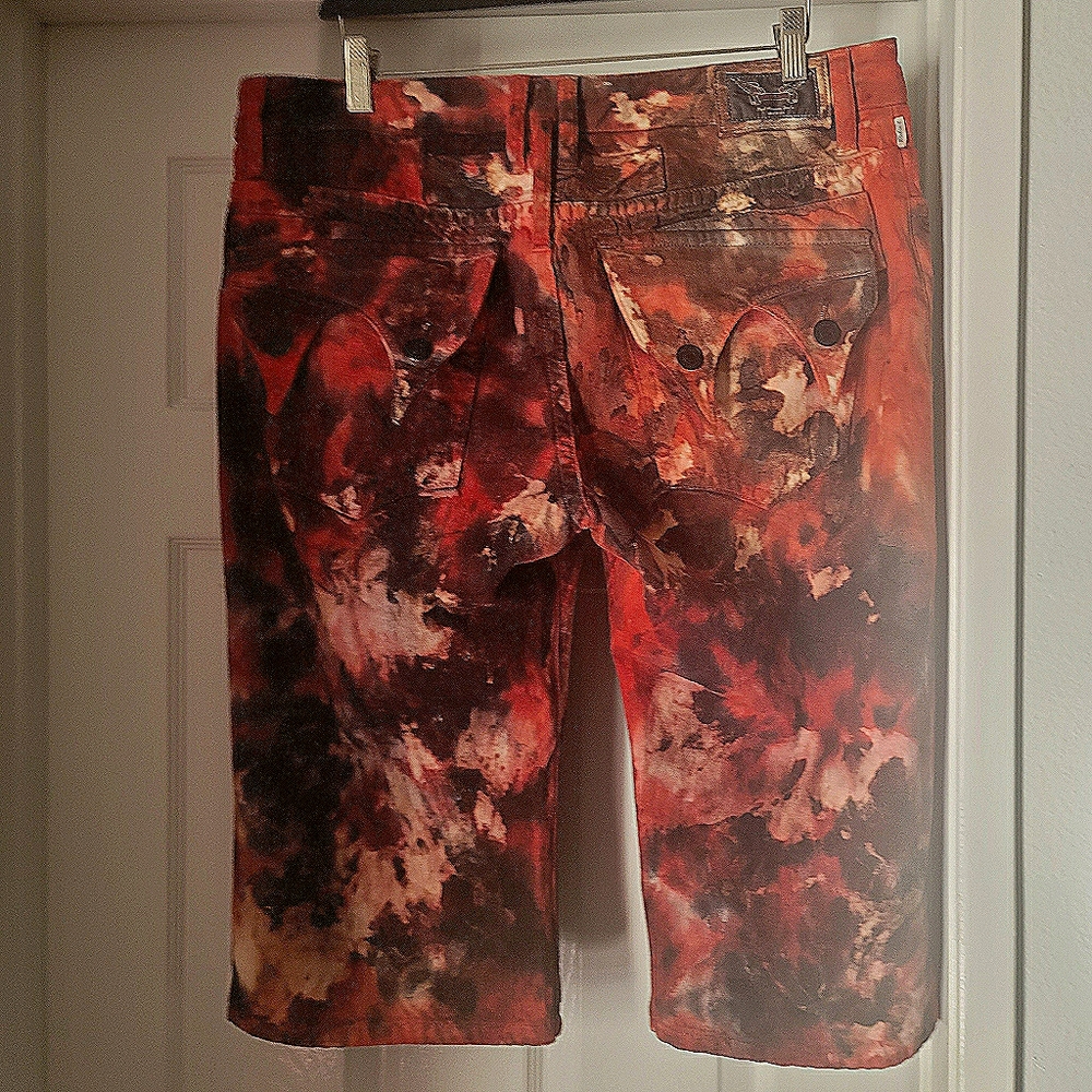 NWOT Robin's Jean Men's Shorts Red,Blk,Wht sz. 36